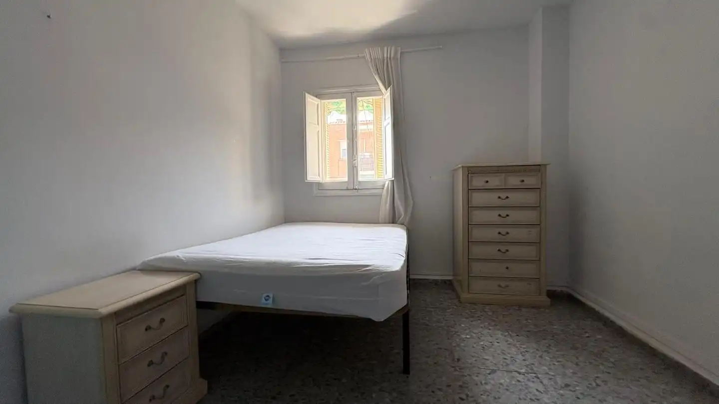 Wohnung zur Miete in Calle Ronda Ancha, Pryconsa - Juan de Austria