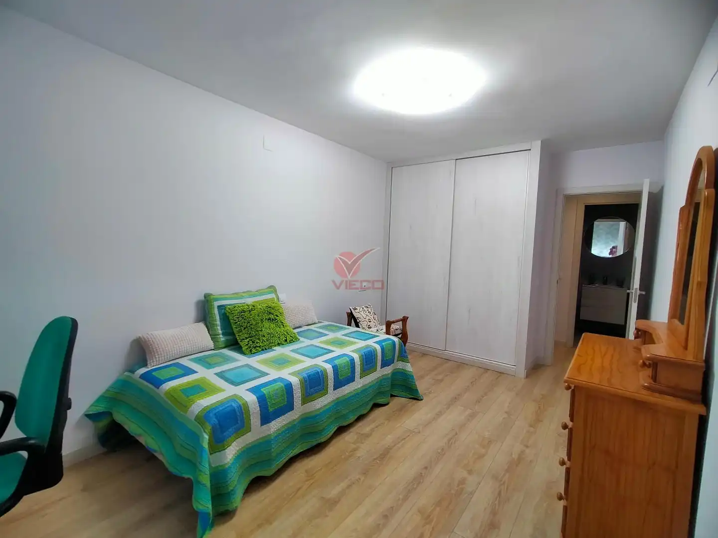 Schlafzimmer von Wohnung zur Miete in Cuenca mit Heizung, Terrasse und Möbliert