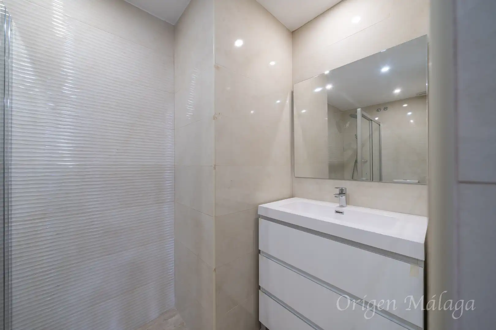 Flat for rent in N/A, Carranque - Haza Cuevas