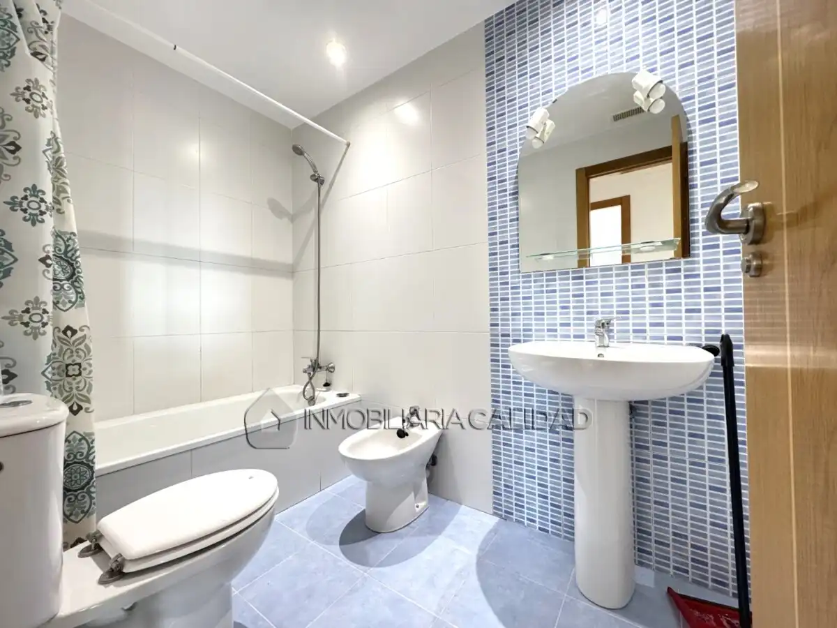 Pis amb ascensor de lloguer a Capiscol - Gamonal, imagen 17