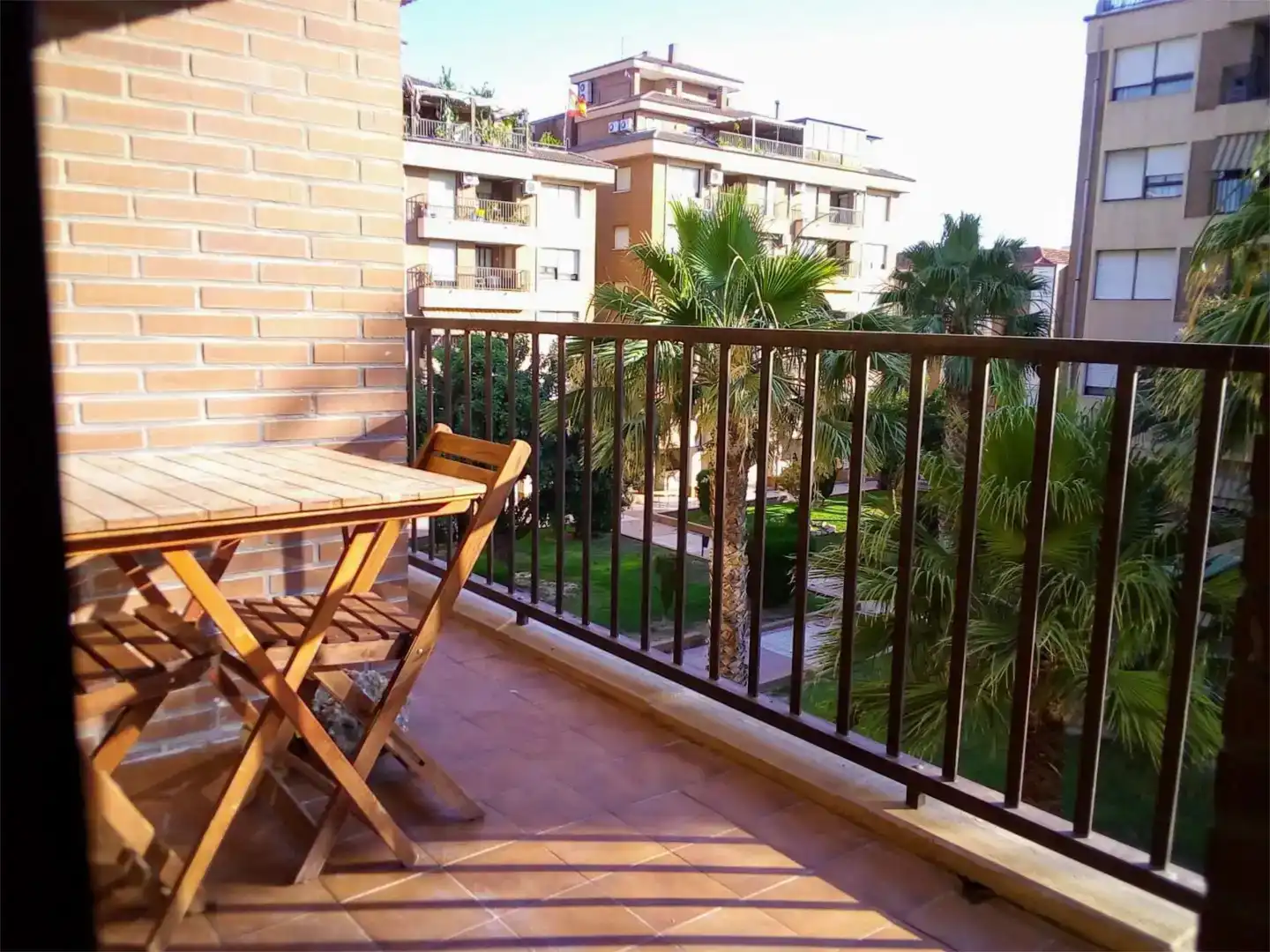 Terraza de Piso de alquiler en Petrer con Aire acondicionado, Parquet y Amueblado