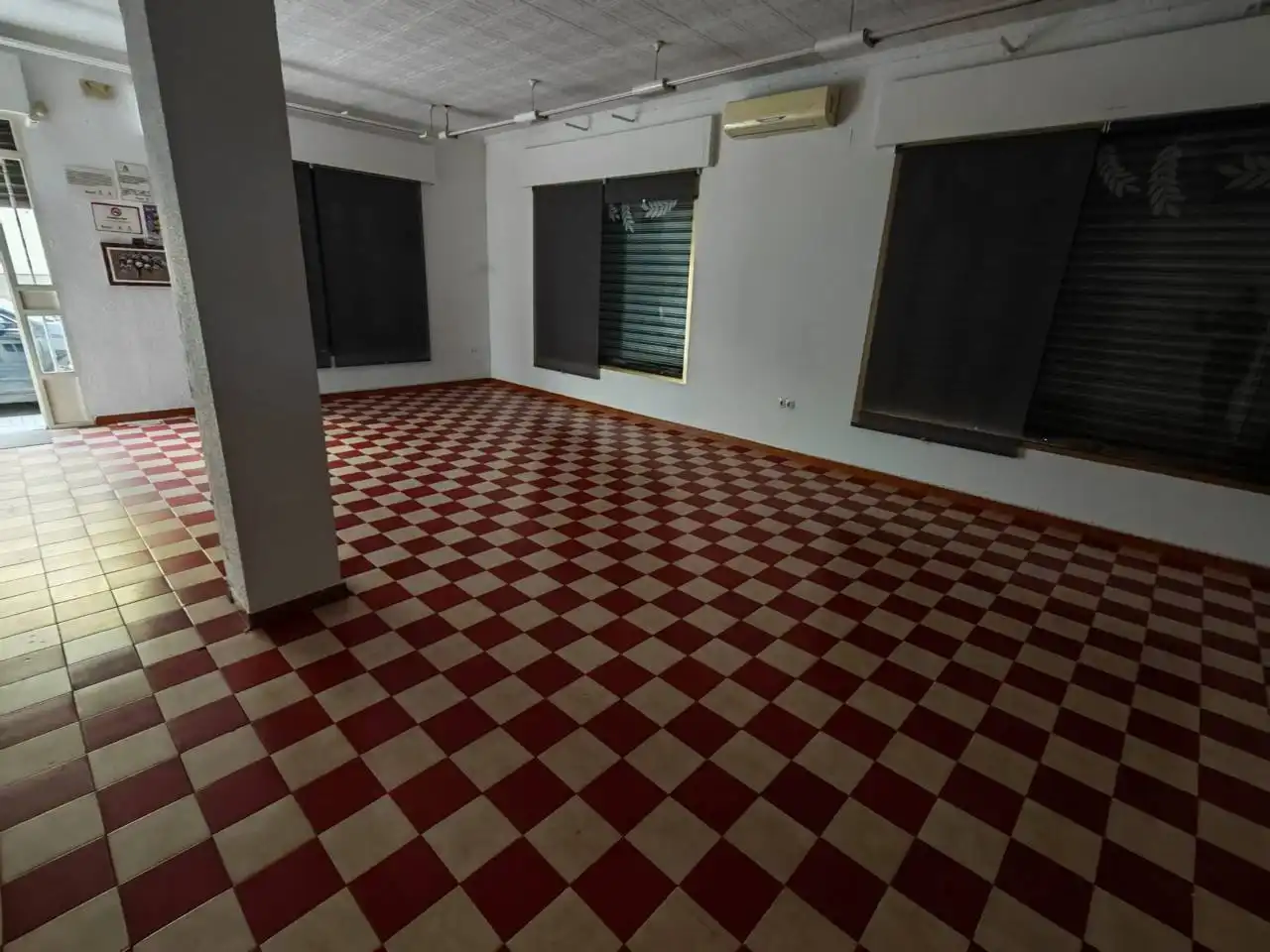 Gewerbefläche zur Miete in Calle REYES CATOLICOS, imagen 5