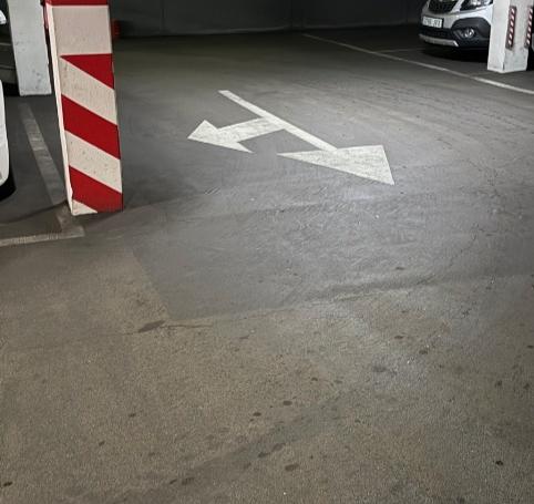 Photo 2 of Garage for sale in Calle Arquitecto Mariano Medarde, 4, La Calzada, Asturias