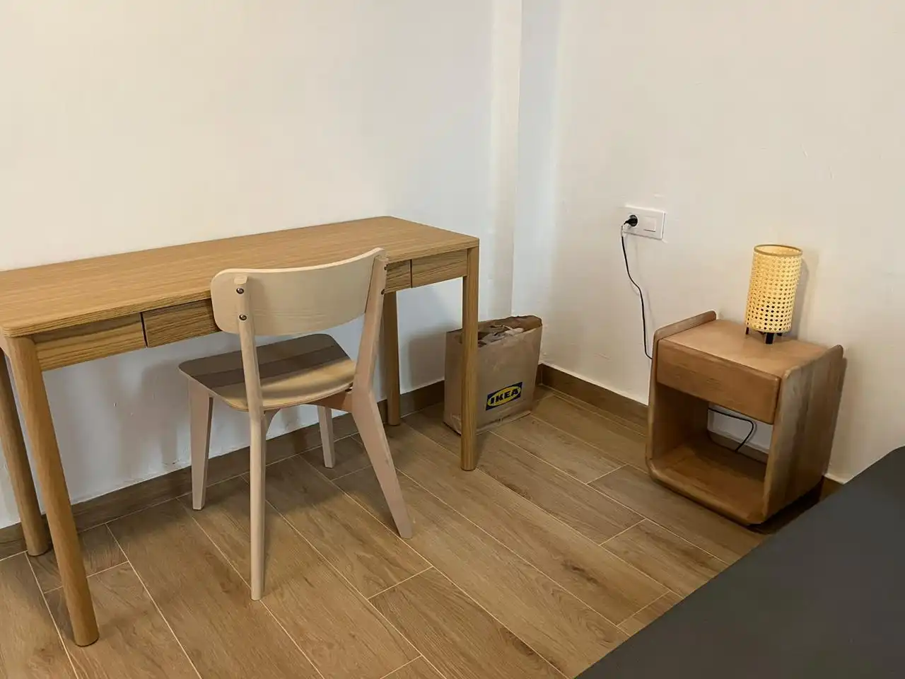 Bedroom of Flat for rent in Sevilla  with Air Conditioner, Terrace and Furnished