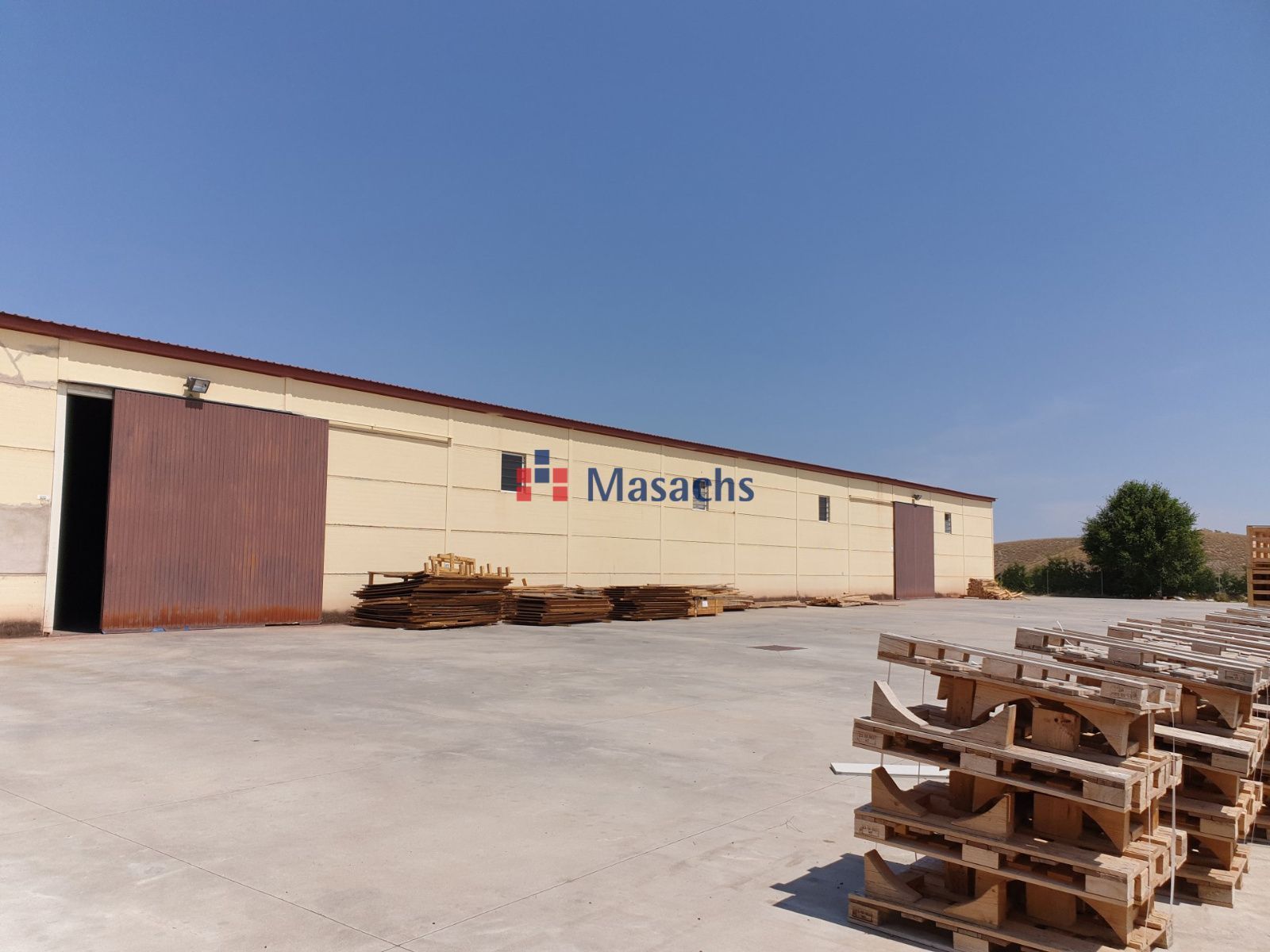 Exterior view of Industrial buildings for sale in Aranjuez