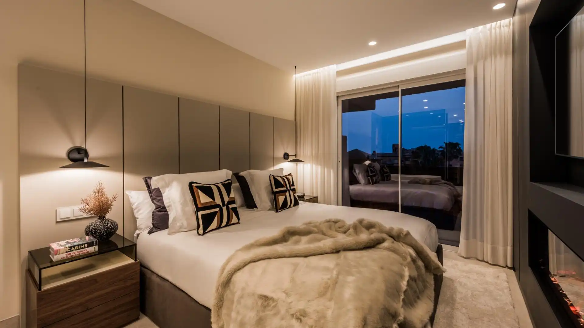 Schlafzimmer von Wohnungen zum Verkauf in Estepona mit Klimaanlage, Heizung und Privatgarten