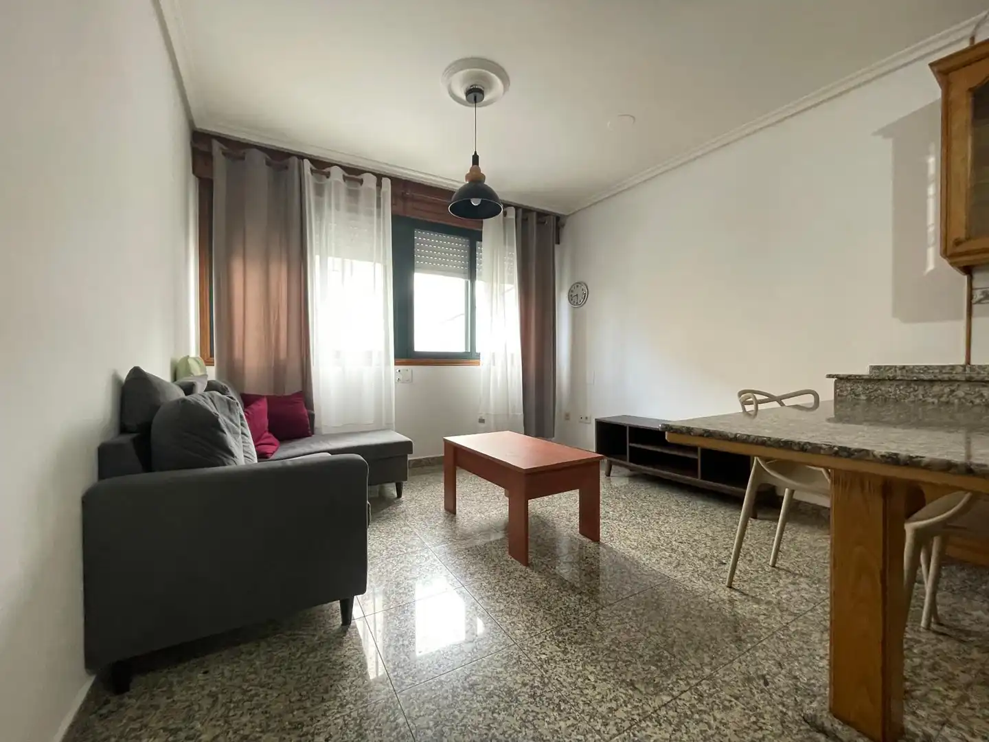 Sala d'estar de Apartament en venda en Ferrol amb Traster, Forn i Rentadora