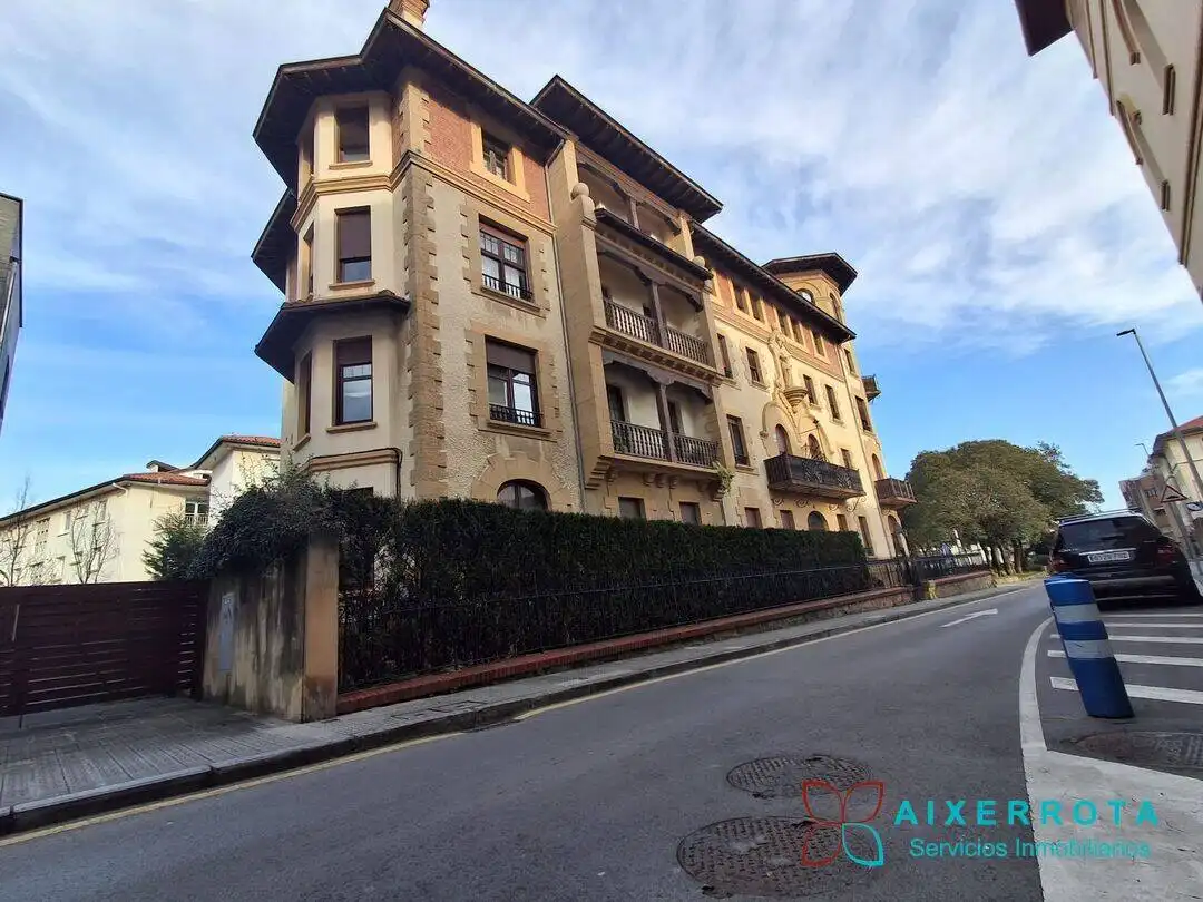 Exterior view of Flat for sale in Getxo   with Heating and Storage room