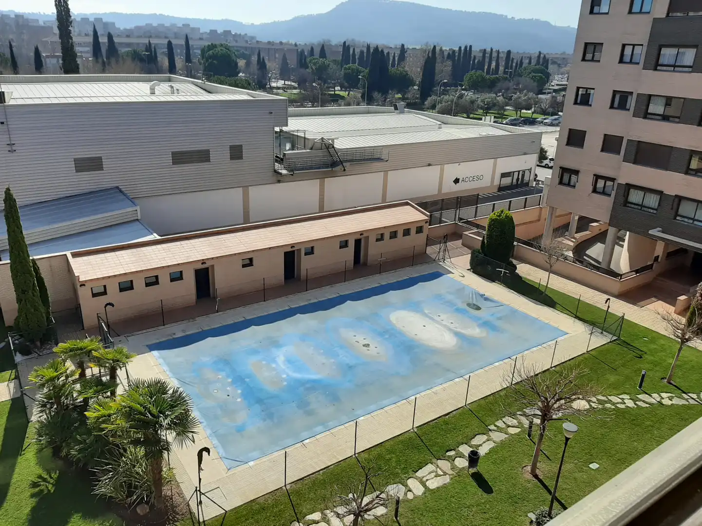 Piscina de Piso de alquiler en Alcalá de Henares con Aire acondicionado, Calefacción y Jardín privado