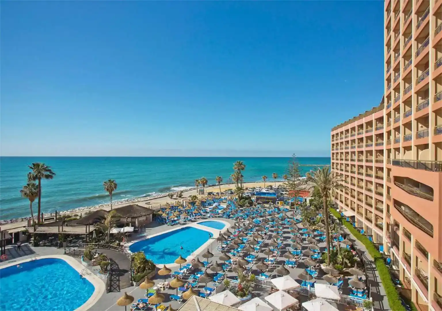 Vista exterior de Apartamento de alquiler en Benalmádena con Aire acondicionado, Jardín privado y Parquet