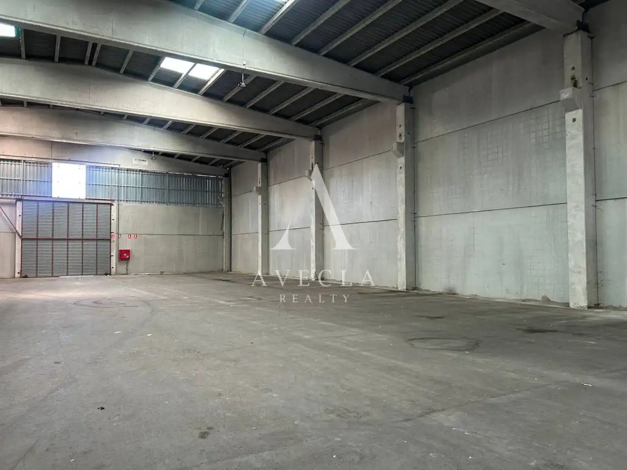 Nave industrial de alquiler en Sant Esteve Sesrovires