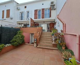 Jardí de Casa adosada en venda en Cerdanyola del Vallès amb Aire condicionat, Calefacció i Jardí privat