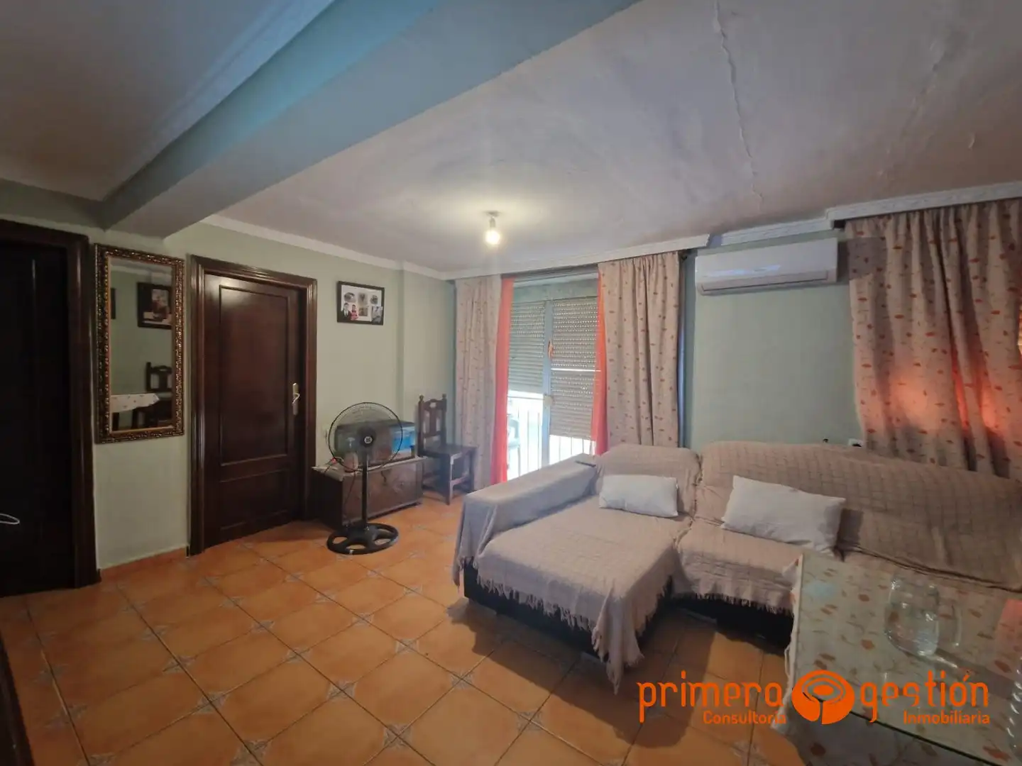 Living room of Flat for sale in Lora del Río  with Air Conditioner and Heating