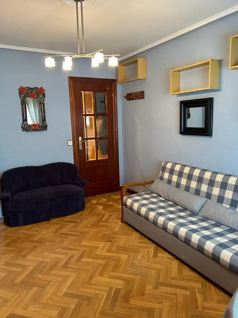 Sala de estar de Piso en venta en Vitoria - Gasteiz con Trastero y Balcón
