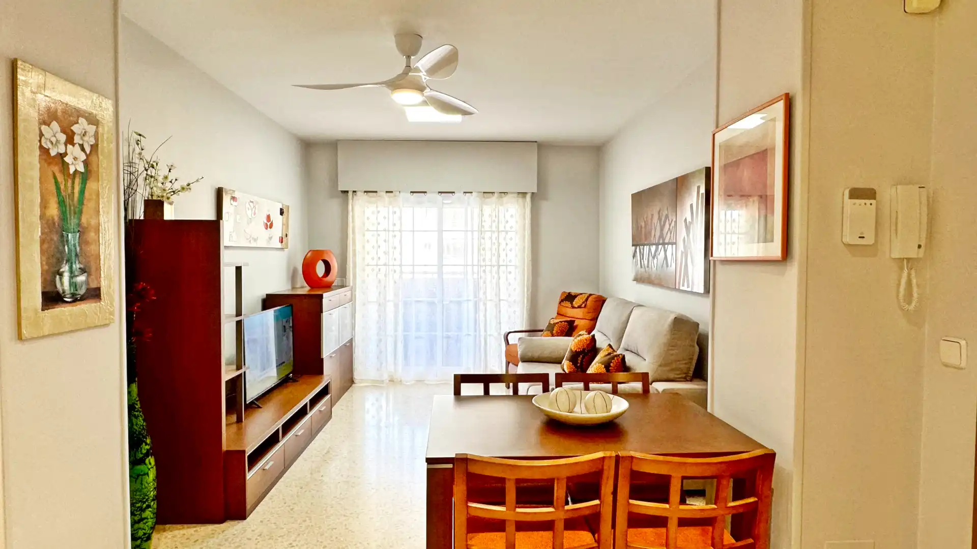 Sala de estar de Apartamento de alquiler en Gandia con Aire acondicionado, Calefacción y Terraza