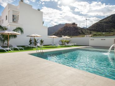 Villa con piscina in vendita a Cox