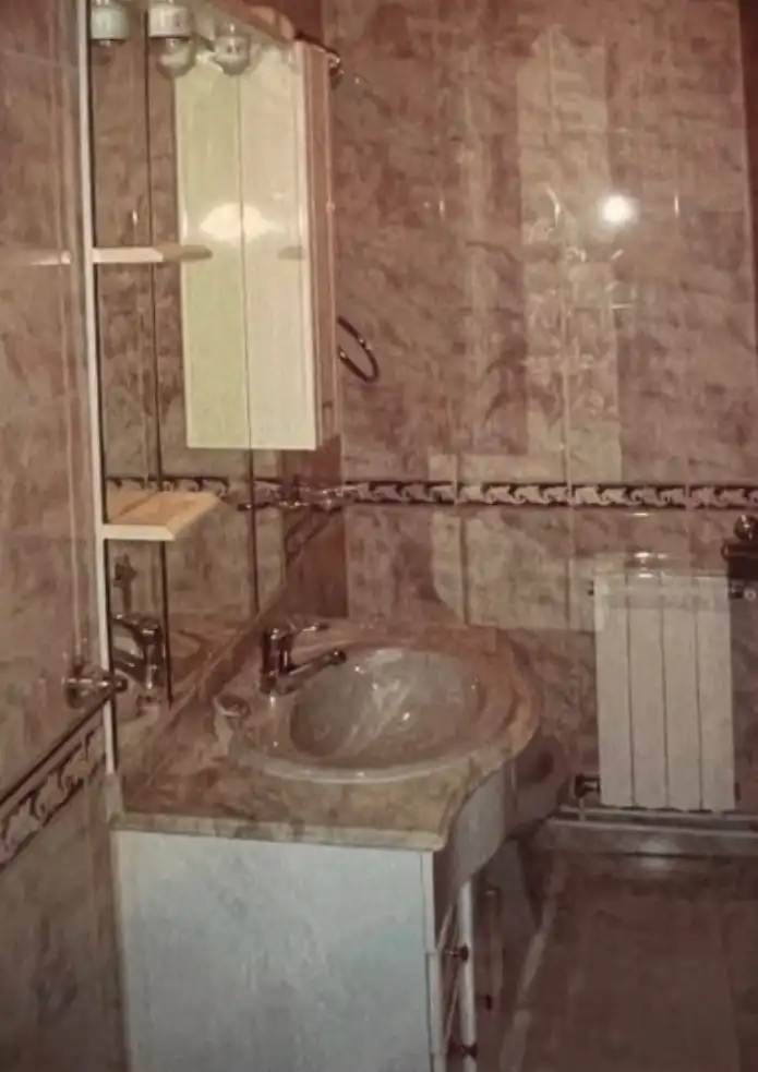 Baño de Piso en venta en Vigo  con Amueblado