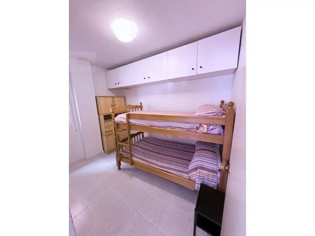 Dormitori de Apartament en venda en Mazarrón amb Aire condicionat, Moblat i Piscina comunitària