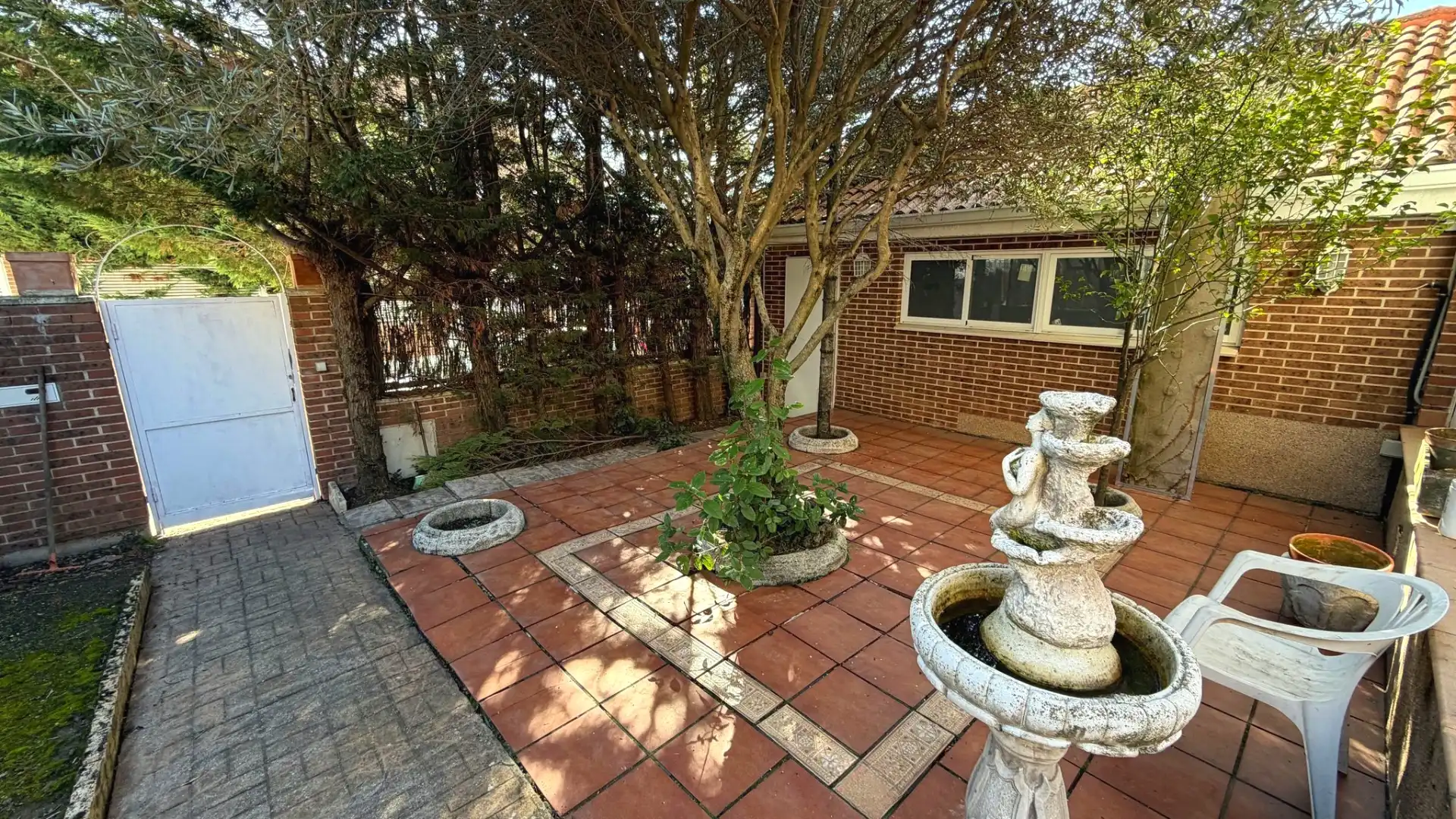 Garden of Single-family semi-detached for sale in Los Santos de la Humosa  with Private garden, Swimming Pool and Balcony