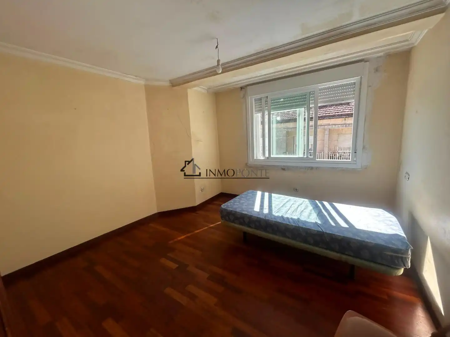 Bedroom of Flat for sale in Pontevedra Capital 