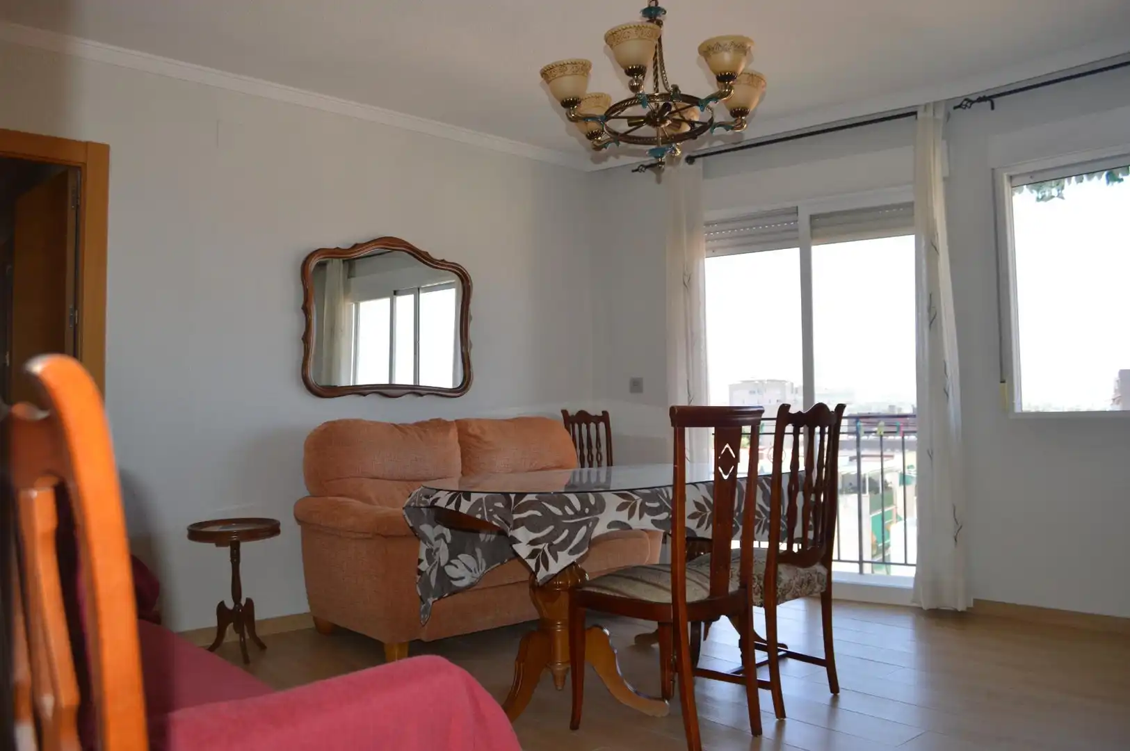 Living room of Flat for rent in Granada  with Air Conditioner, Furnished and Balcony