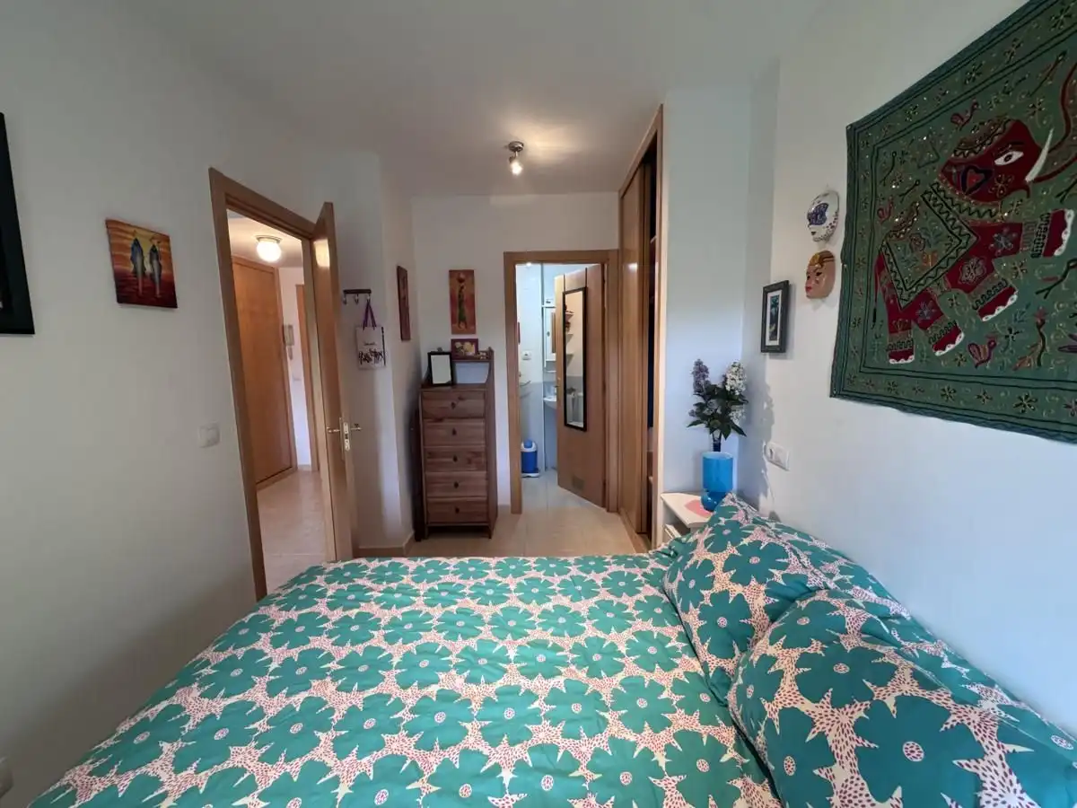 Habitación de Apartamento en venta en Llanes con Calefacción, Terraza y Trastero