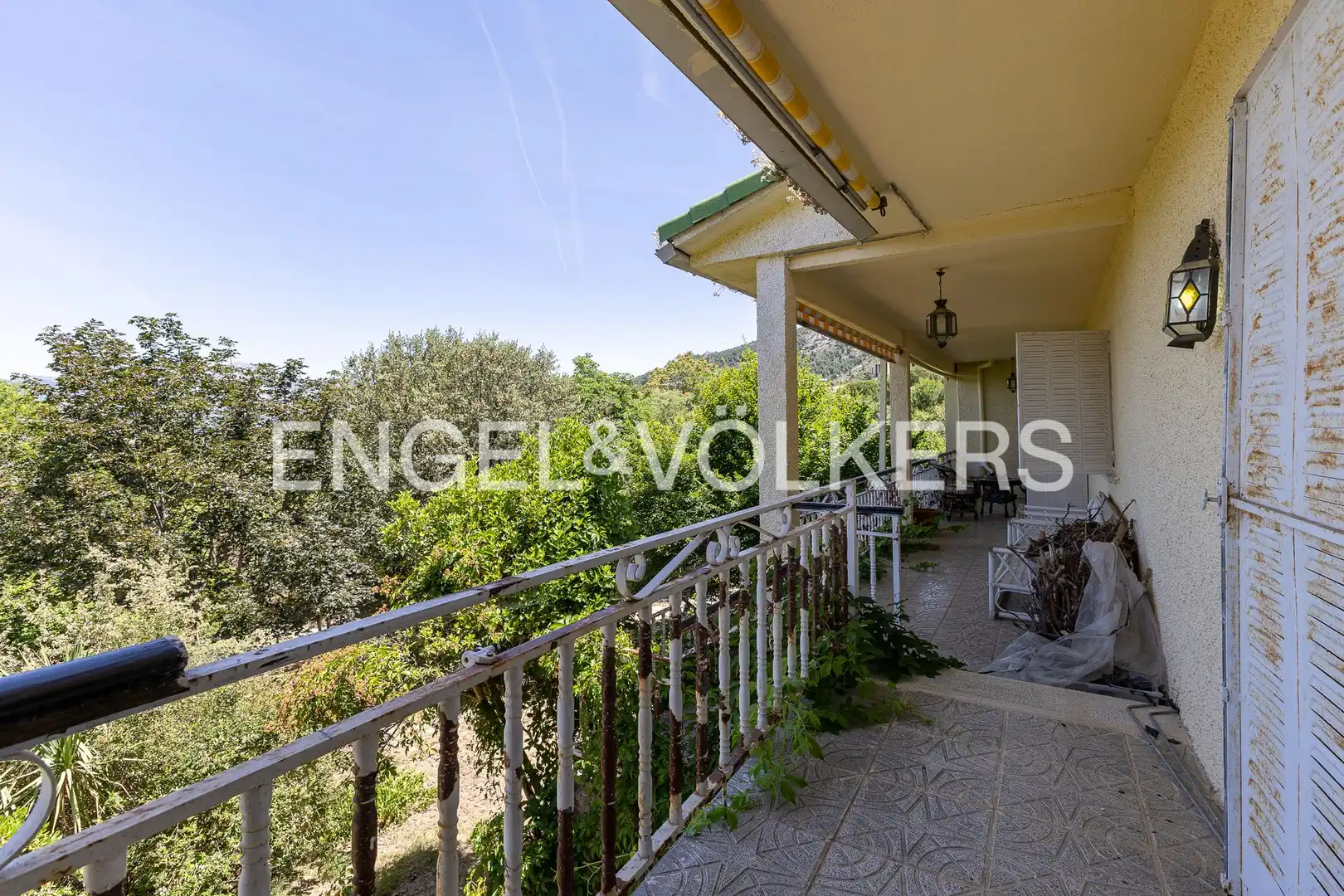 Terrassa de Casa o xalet en venda en Collado Villalba amb Calefacció, Jardí privat i Terrassa