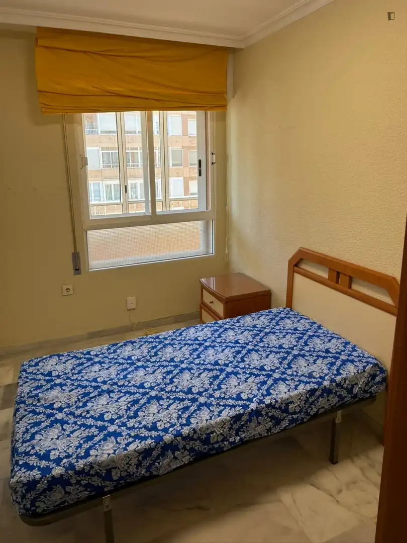 Bedroom of Apartments for share in Almería  with Furnished, Oven and Washing machine