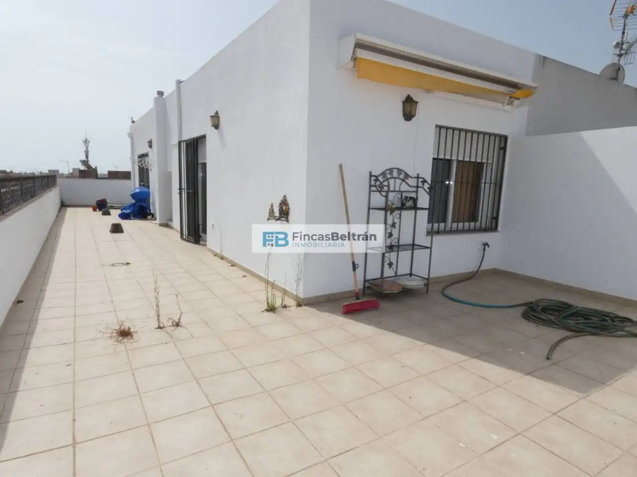 Vista exterior de Dúplex en venda en Benicarló amb Aire condicionat, Terrassa i Moblat