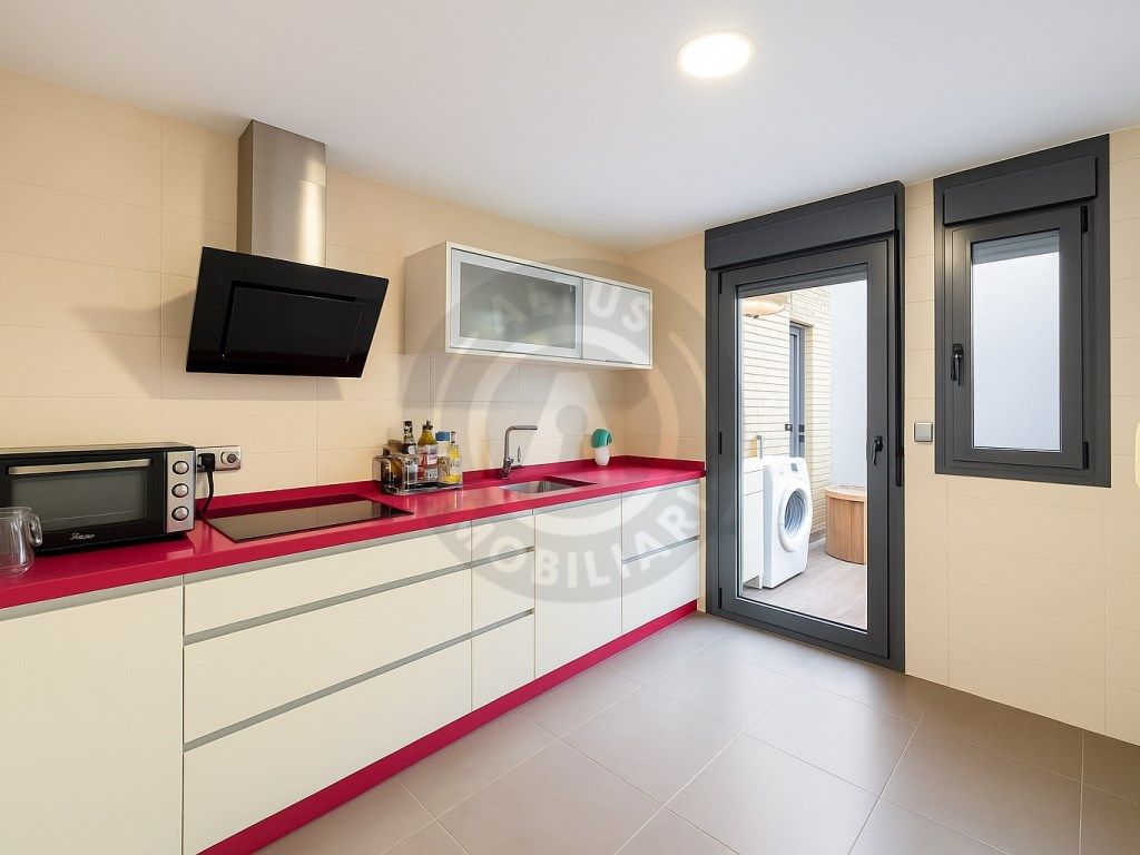 Kitchen of House or chalet for sale in Cáceres Capital  with Air Conditioner, Terrace and Oven