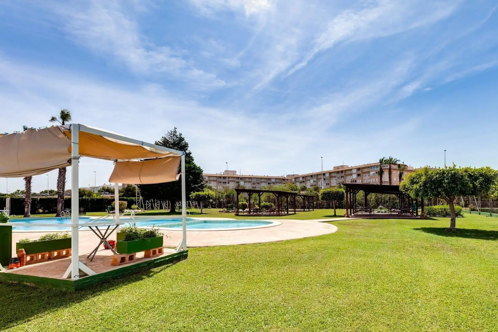 Piscina de Ático en venta en Torrevieja con Aire acondicionado, Calefacción y Terraza