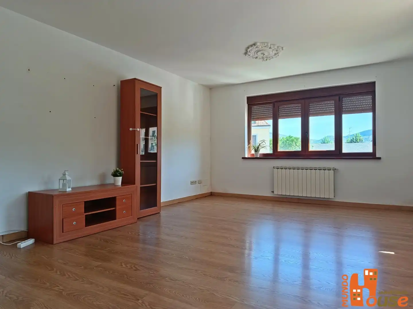 Living room of Flat for rent in Real Sitio de San Ildefonso  with Heating
