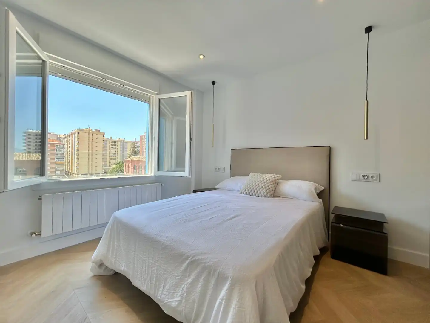 Dormitori de Apartament en venda en Málaga amb Aire condicionat, Calefacció i Terrassa