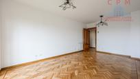 Bedroom of Flat to rent in  Madrid Capital  with Air Conditioner, Heating and Parquet flooring