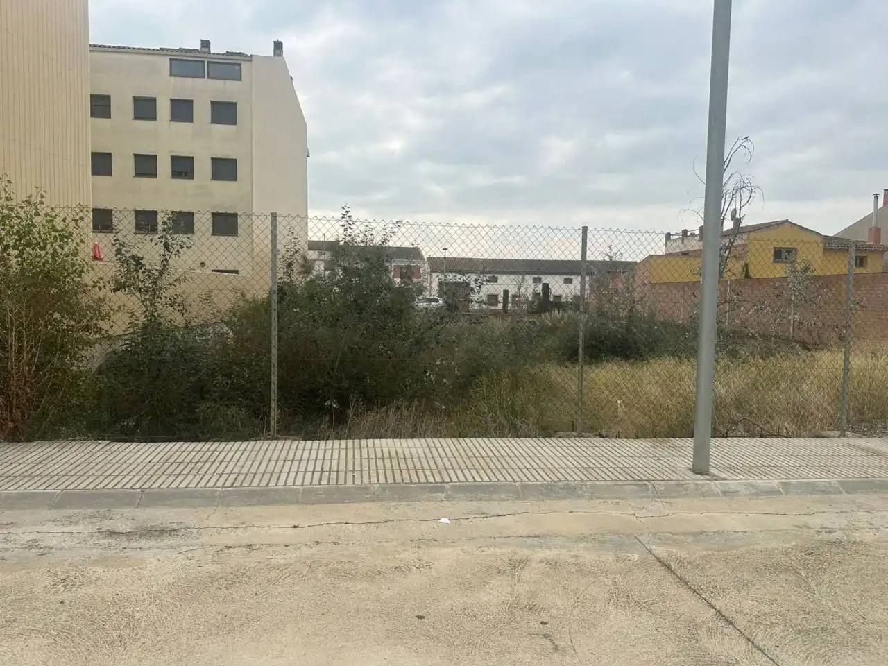 Terreny residencial en venda a Josep Pané, imagen 2