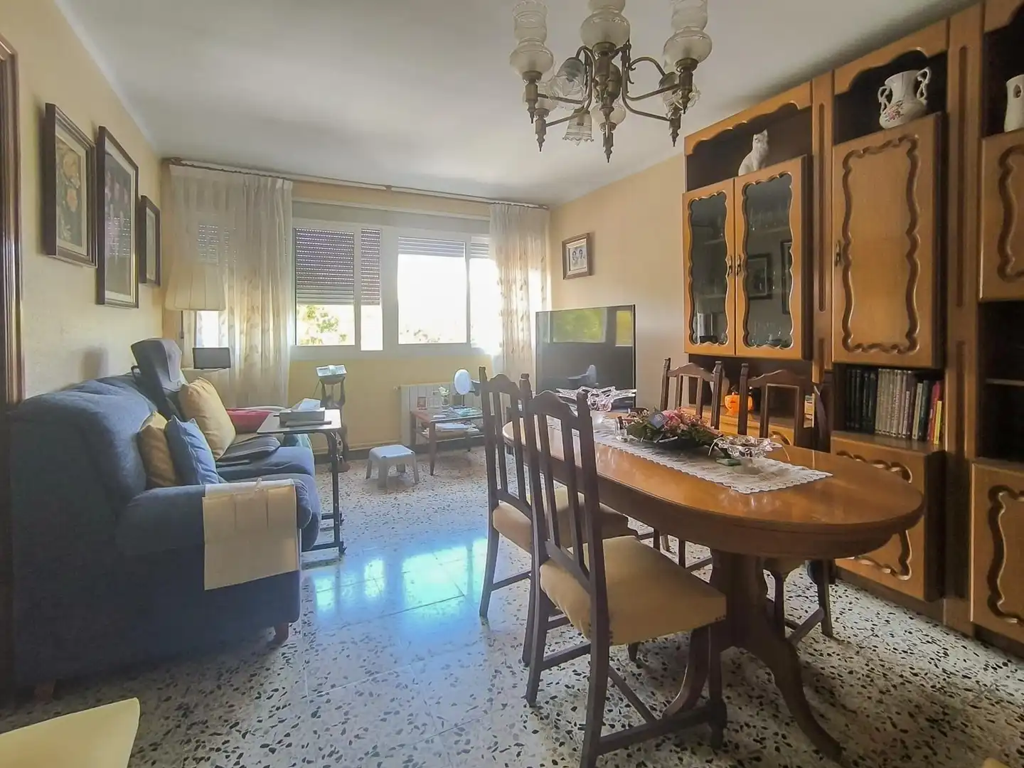 Living room of Flat for sale in Terrassa  with Air Conditioner and Heating