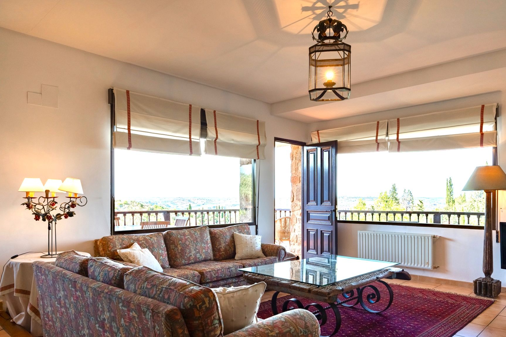 Sala d'estar de Casa o xalet en venda en  Toledo Capital amb Aire condicionat, Calefacció i Jardí privat