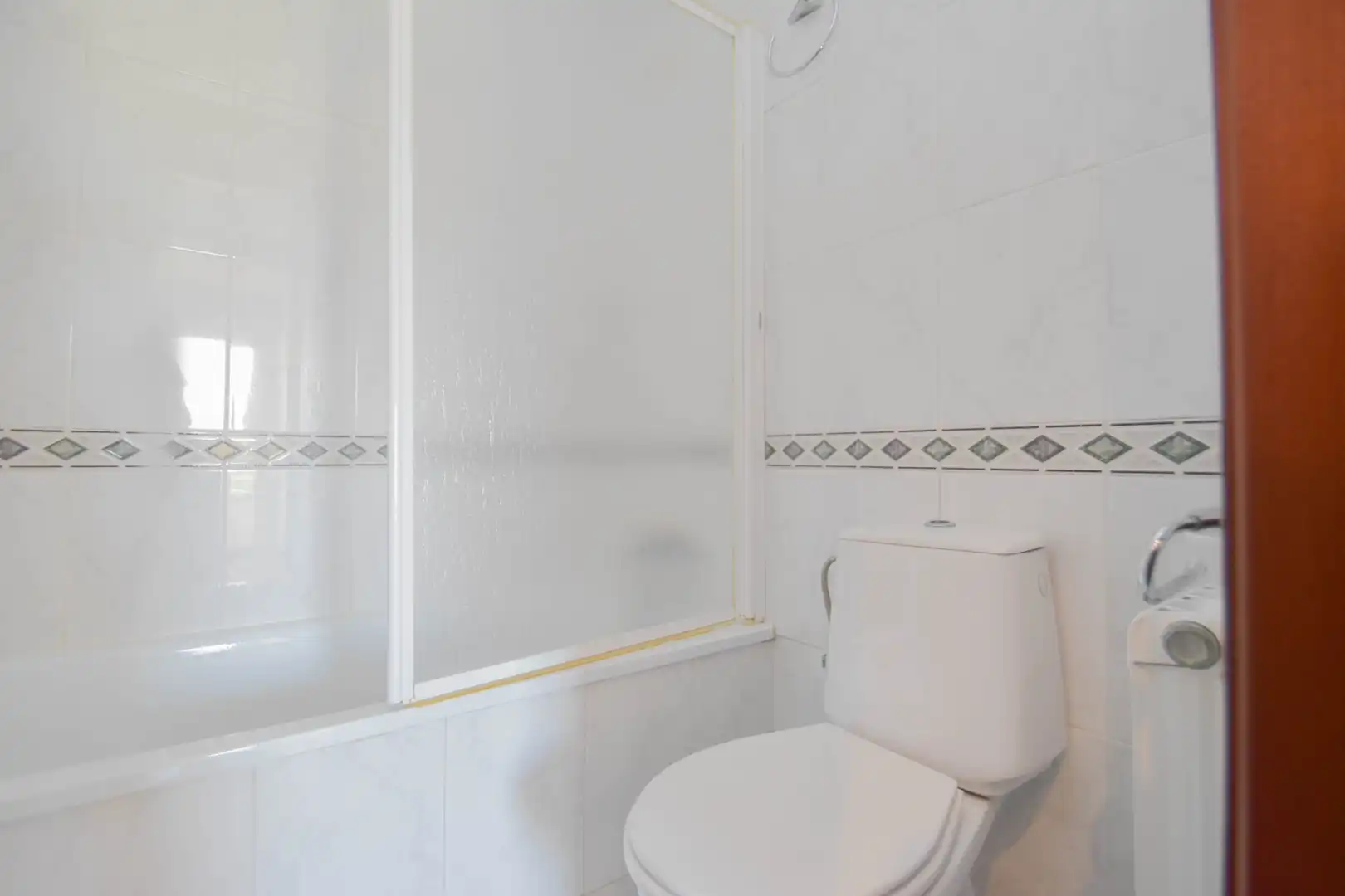 Baño de Piso en venta en Granada con Aire acondicionado, Calefacción y Terraza