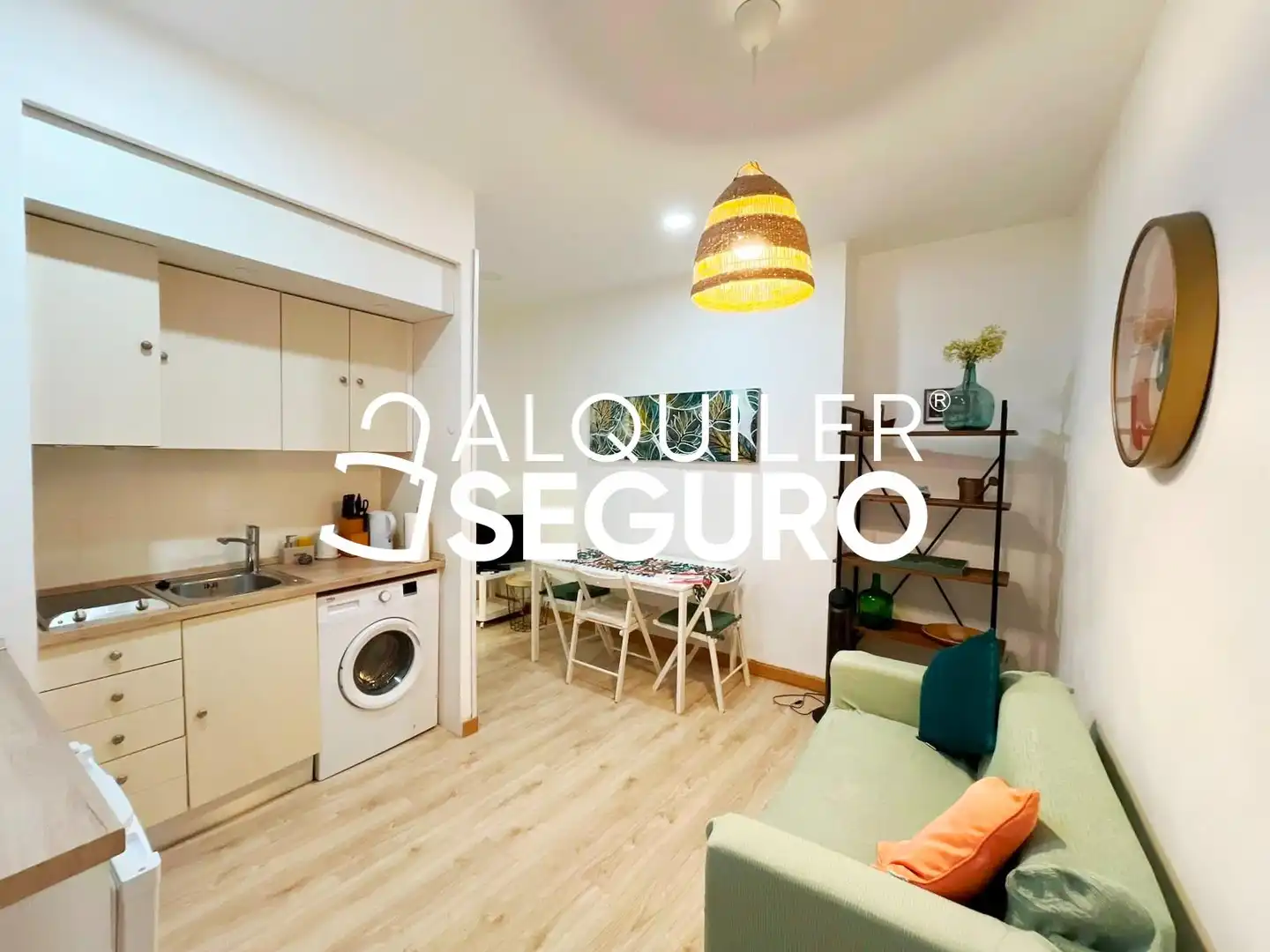 Estudio de alquiler en del Ave María, Embajadores - Lavapiés