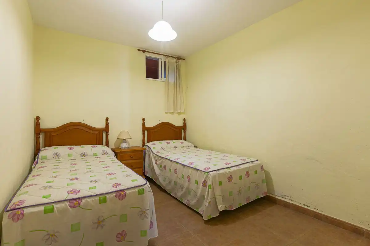 Dormitori de Casa adosada en venda en Marbella amb Terrassa i Traster