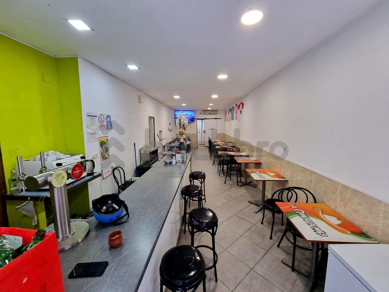 Premises for sale in L'Hospitalet de Llobregat  with Air Conditioner