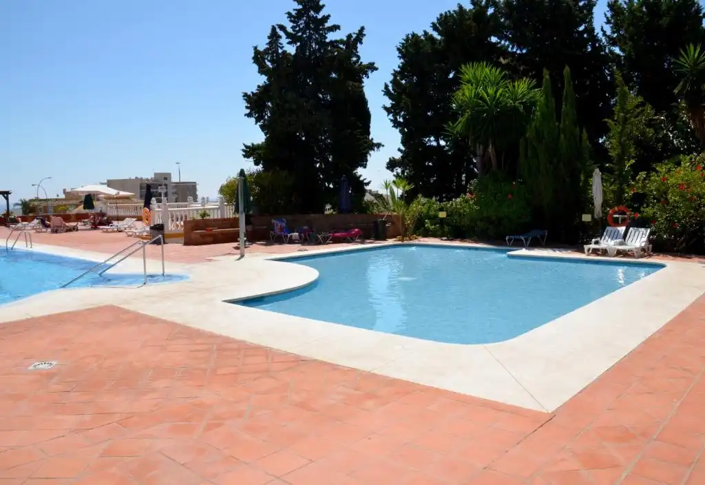 Piscina de Apartamento de alquiler en Torremolinos con Aire acondicionado, Calefacción y Terraza