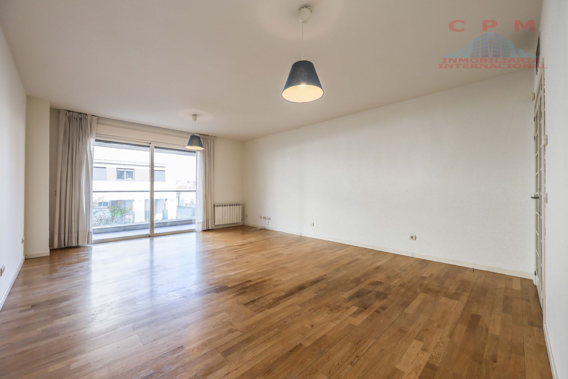 Living room of Flat to rent in Pozuelo de Alarcón  with Air Conditioner, Heating and Parquet flooring