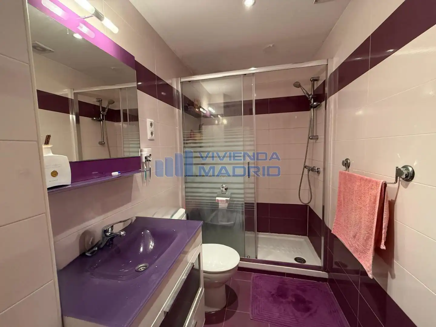 Badezimmer von Wohnung zum Verkauf in Móstoles mit Klimaanlage, Terrasse und Abstellraum