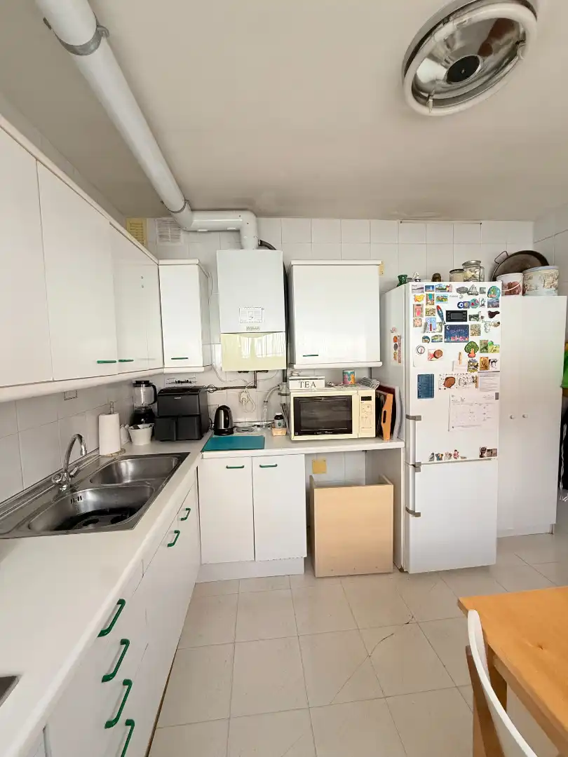 Cocina de Casa adosada en venta en San Sebastián de los Reyes con Aire acondicionado, Calefacción y Jardín privado