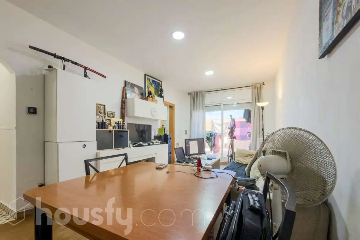 Living room of Flat for sale in El Prat de Llobregat  with Air Conditioner, Heating and Terrace