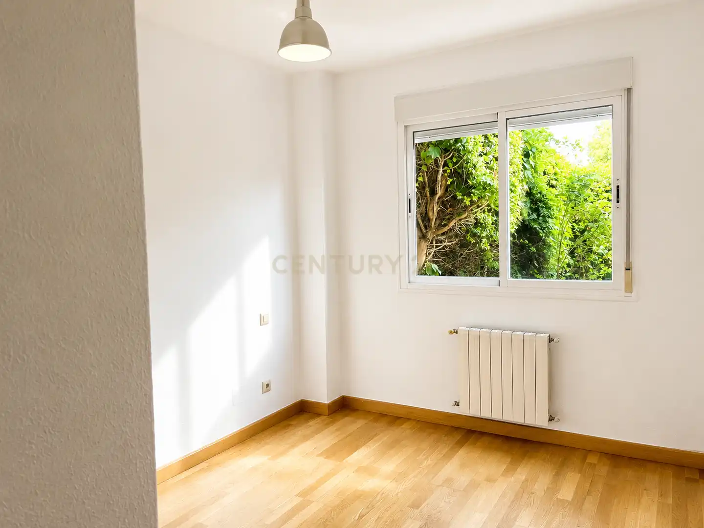 Habitación de Apartamento de alquiler en Majadahonda con Piscina
