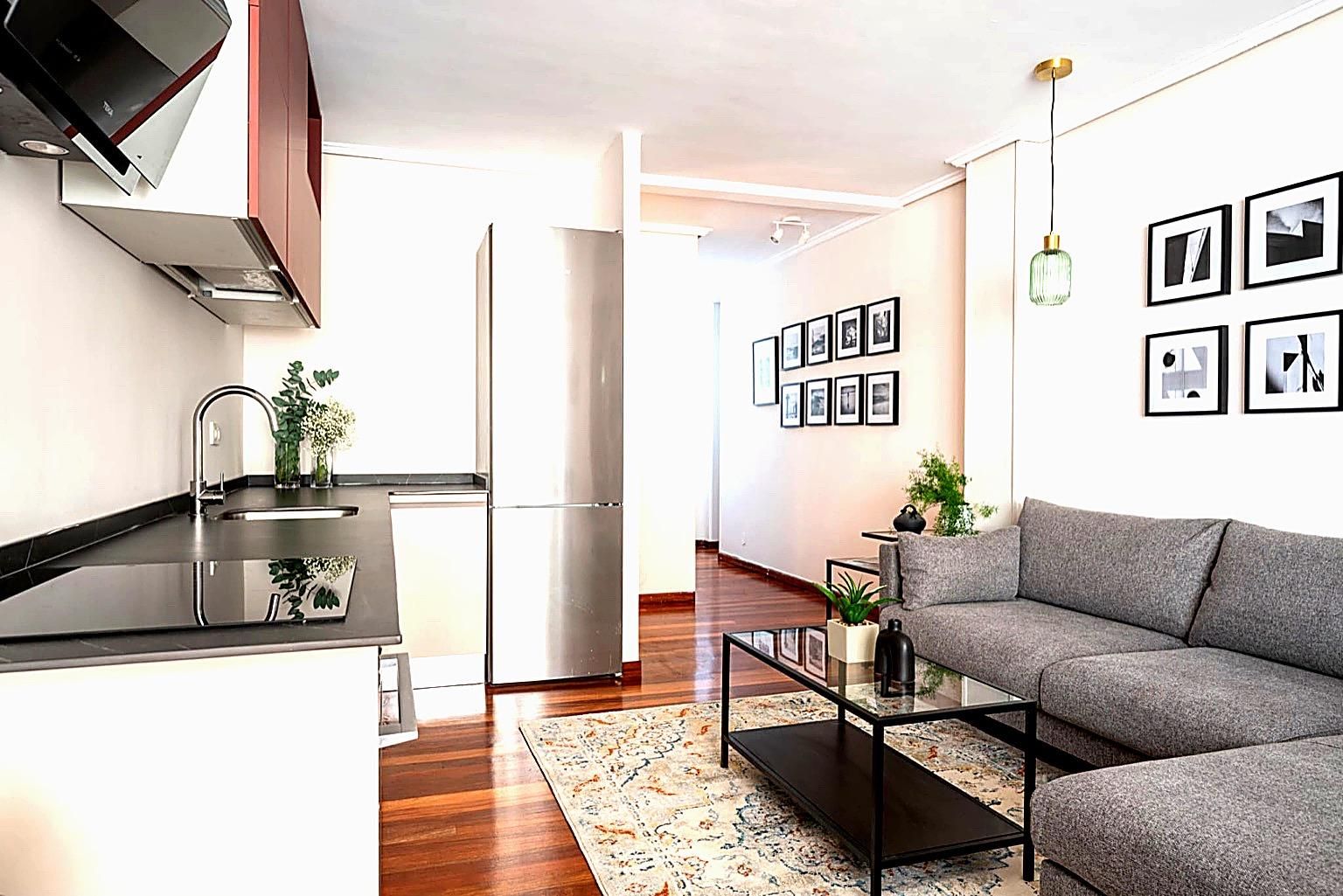 Piso en venta en Calle FLORANES, 58, Cuatro Caminos