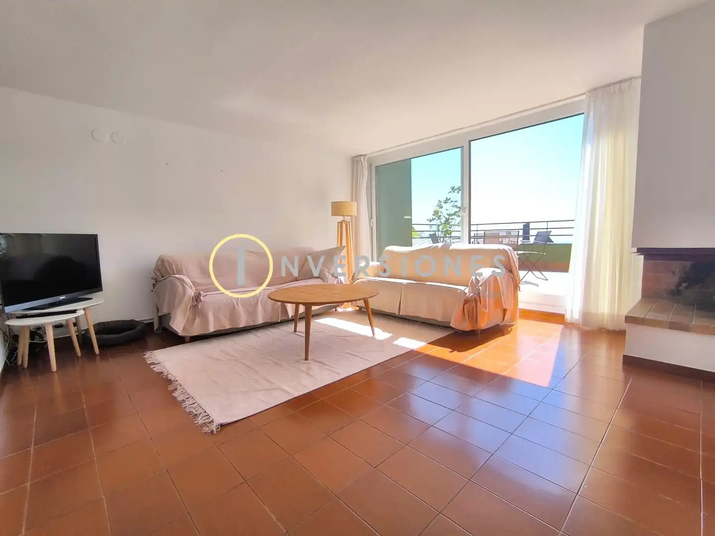 Living room of Detached homes for rent in Barcelona  with Terrace and Community pool