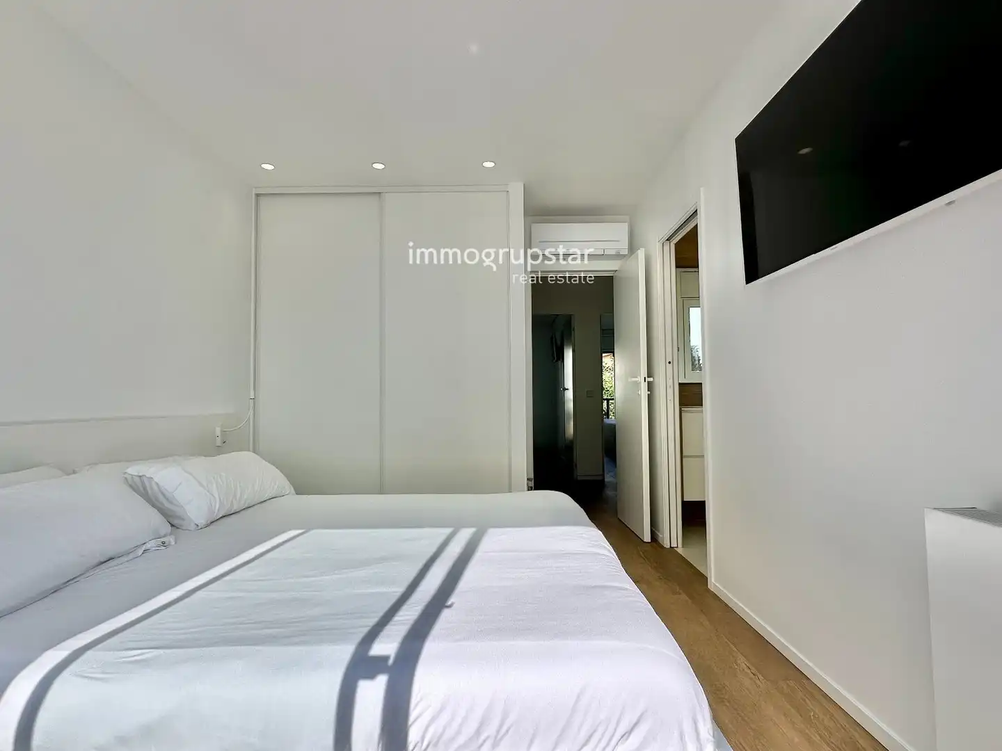 Habitación de Casa adosada en venta en Torre Valentina - Mas Vilar de La Mutxada - Treumal